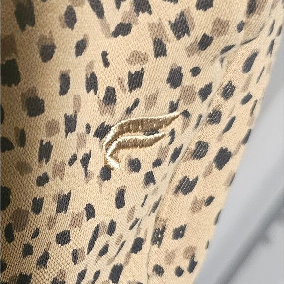 FABLETICS Cozy Fleece Go-To Sweatpant - Size Large - Picture 8 of 10